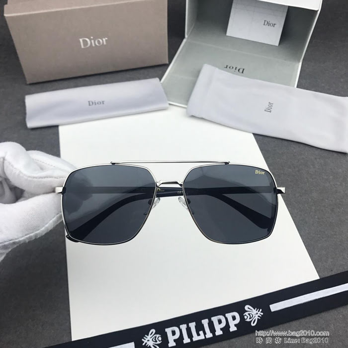 DIOR-迪奧 官網同步1比1 D家新款偏光墨鏡 高清寶麗來偏光鏡片 女款太陽鏡 8722  lly1544
